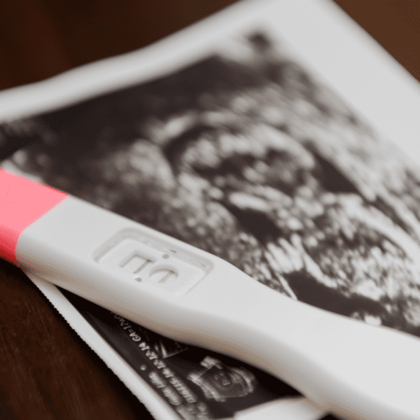 Picture of a positive pregnancy test